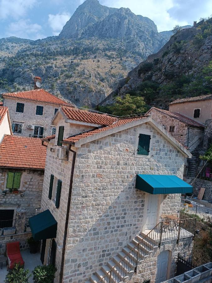 Guesthouse Bit Accommodation Kotor Eksteriør bilde