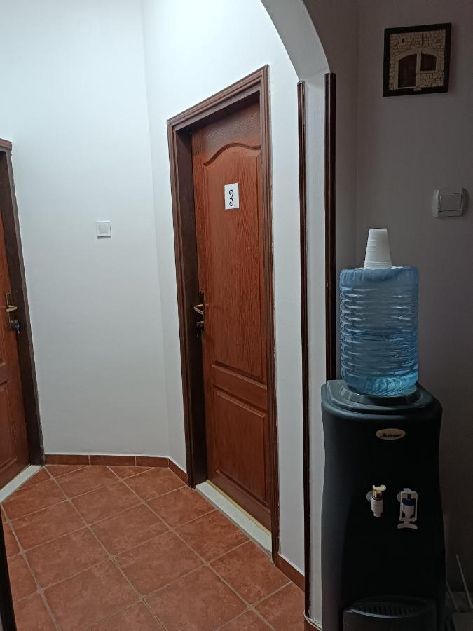 Guesthouse Bit Accommodation Kotor Eksteriør bilde