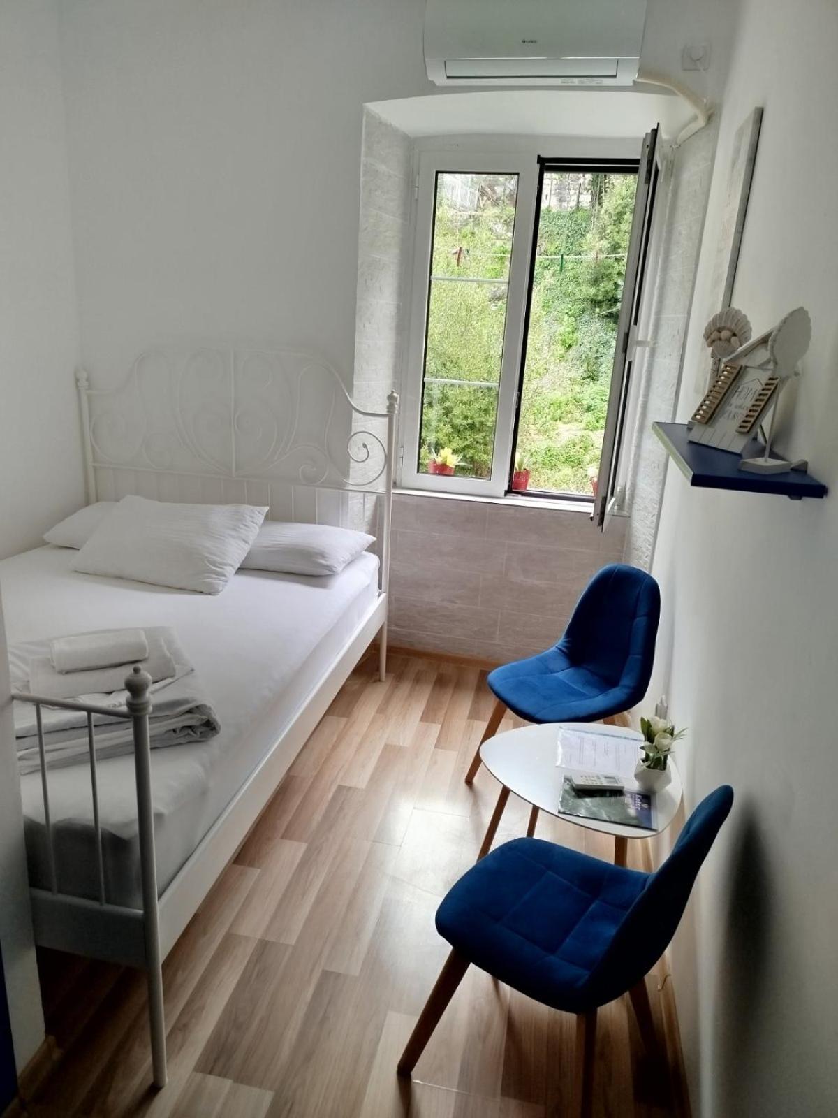 Guesthouse Bit Accommodation Kotor Eksteriør bilde